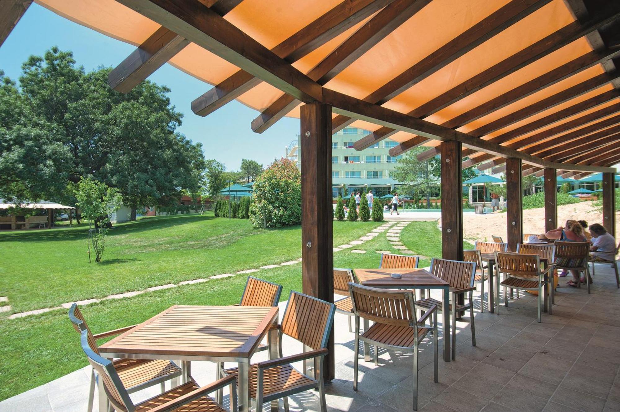 Jeravi Club Hotel Primorsko Ngoại thất bức ảnh