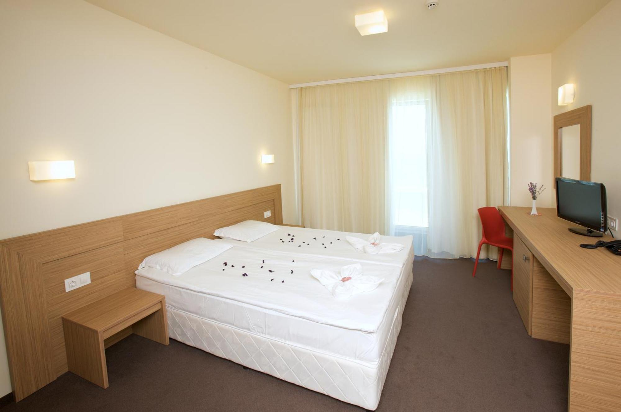 Jeravi Club Hotel Primorsko Ngoại thất bức ảnh
