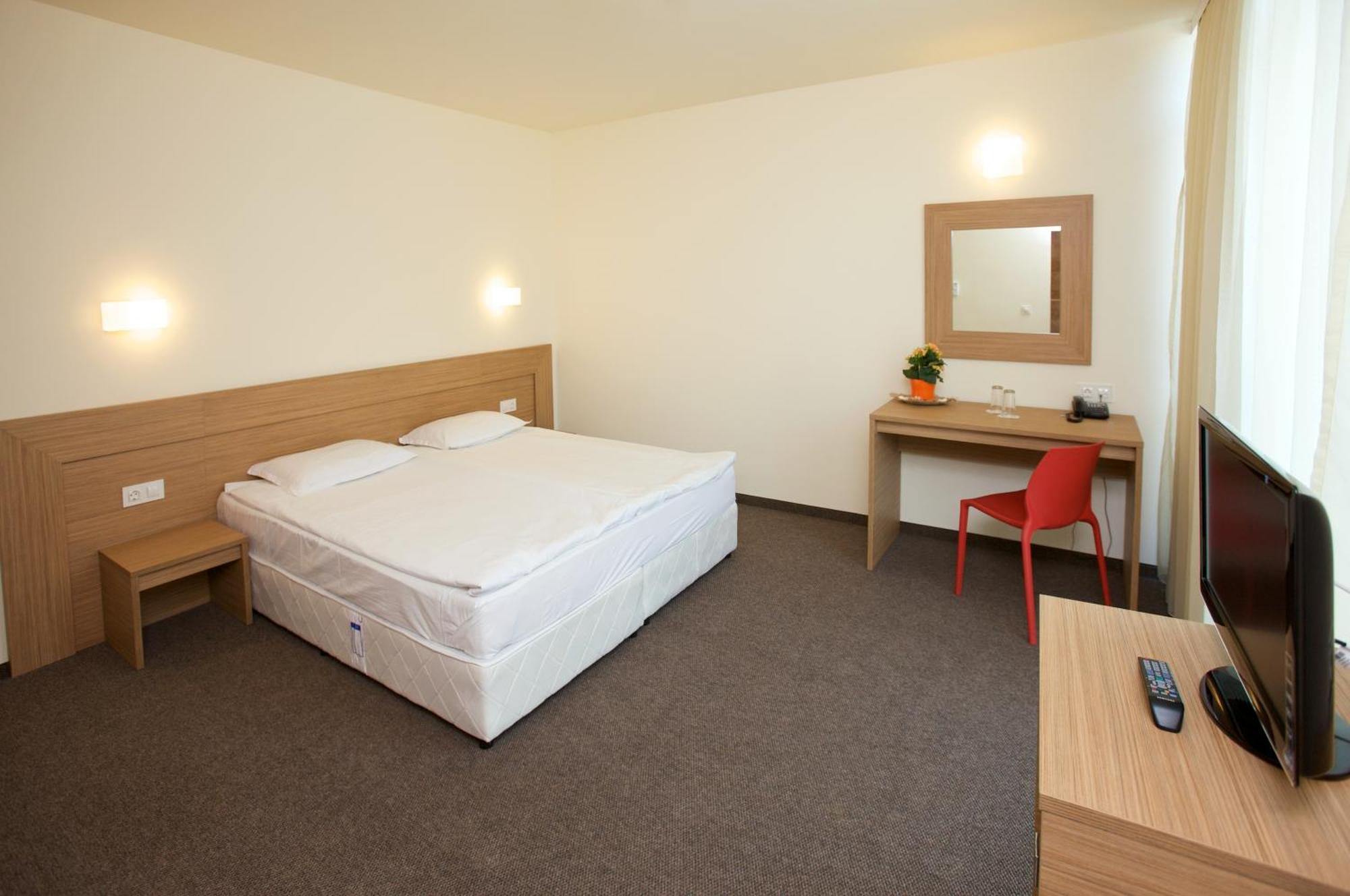 Jeravi Club Hotel Primorsko Ngoại thất bức ảnh